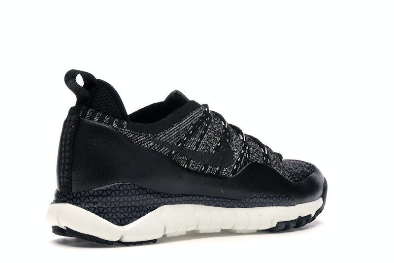 Nike Lupinek Flyknit Low Sail/Black-Anthracite