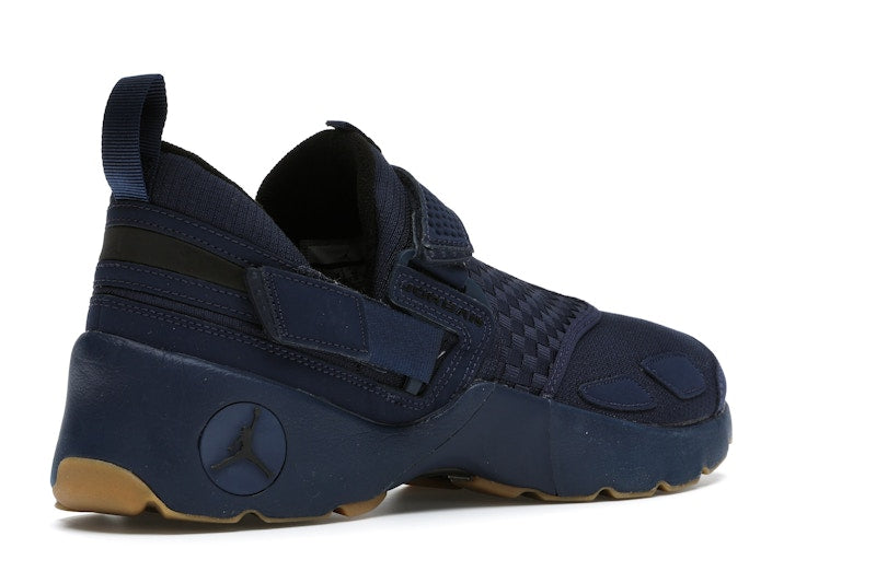 Jordan Trunner LX Navy Gum