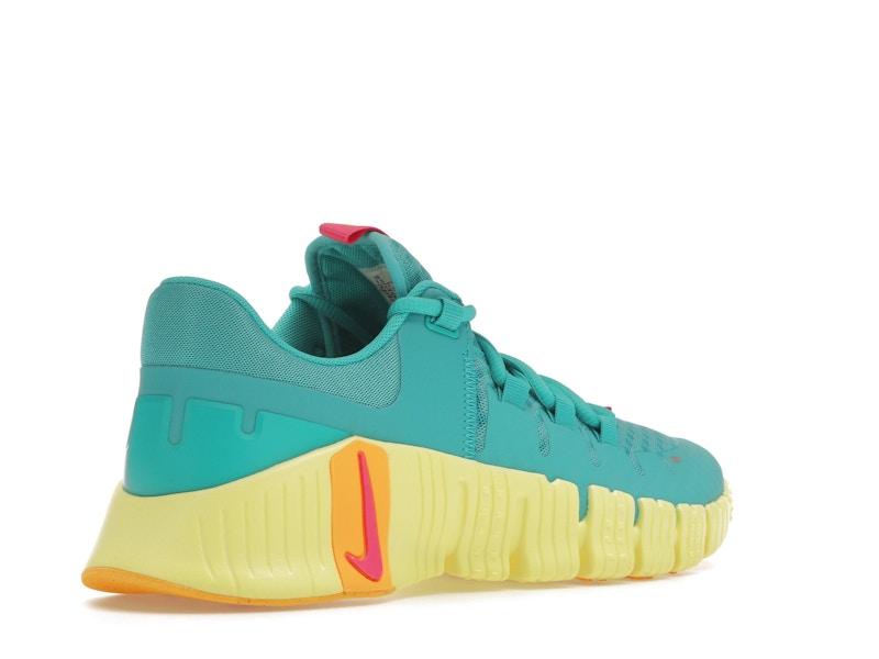 Nike Free Metcon 5 Dusty Cactus Fierce Pink
