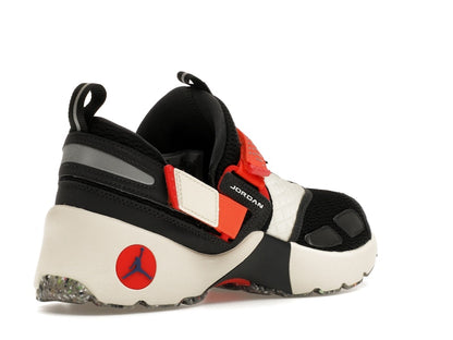 Jordan Trunner LX Rare Air (Women's)