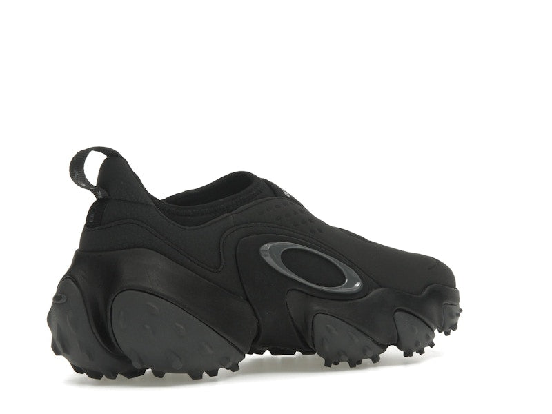 Oakley Edge Icon Slip On Black
