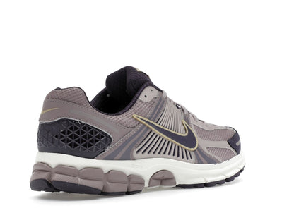 Nike Zoom Vomero 5 Platinum Violet