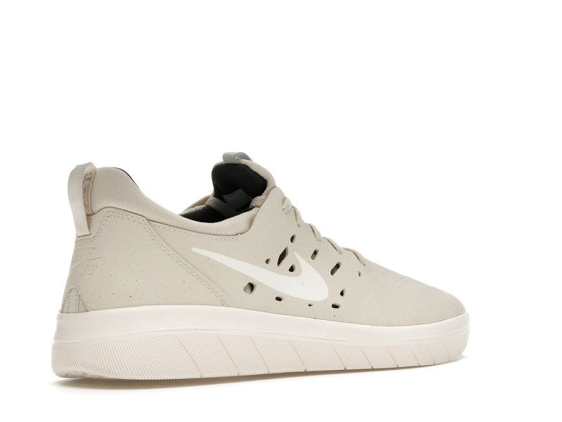Nike SB Nyjah Free Beach