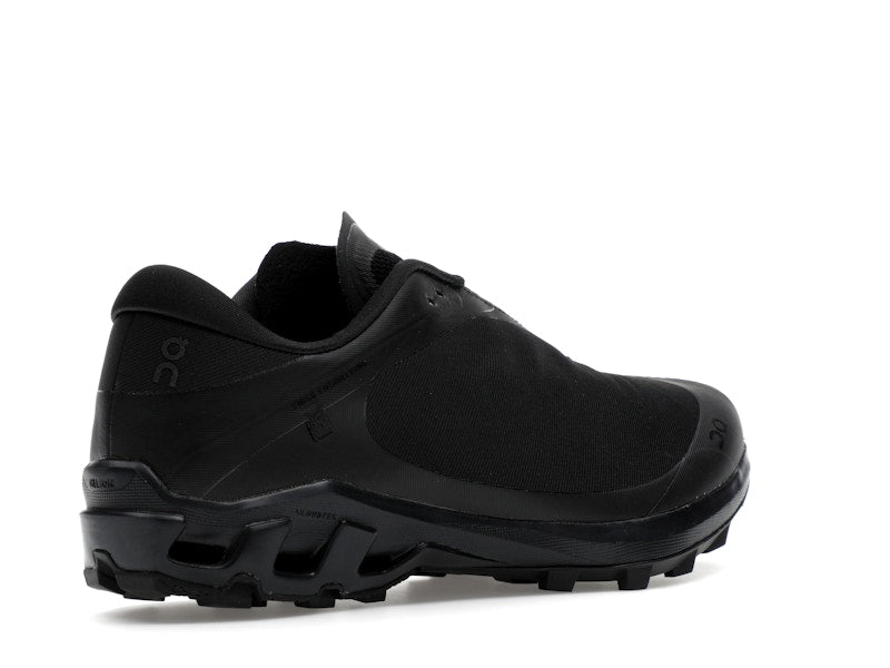 On Running Cloudventure Peak POST ARCHIVE FACTION Black Magnet (Women's)