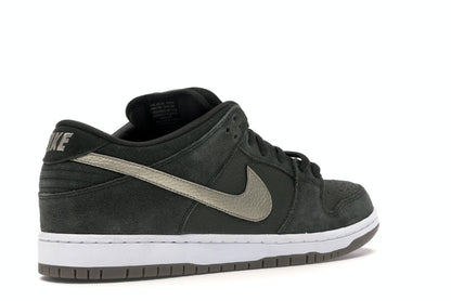 Nike SB Dunk Low Sequoia White Gum