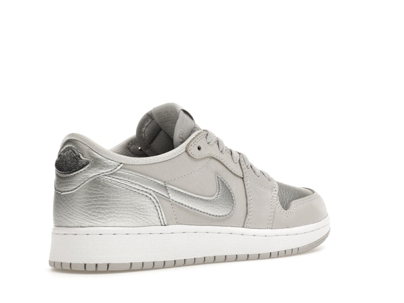 Jordan 1 Low OG Metallic Silver (GS)