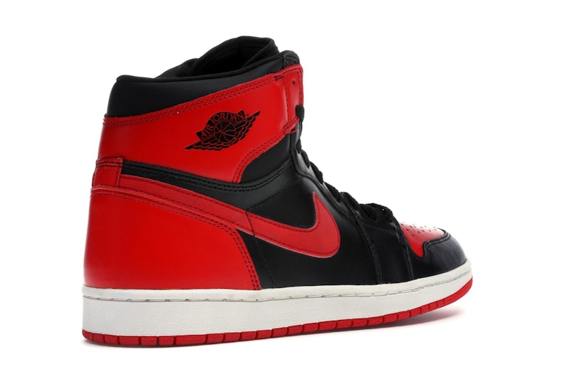 Jordan 1 Retro Bred (2001)
