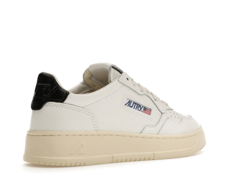 Autry Medalist Leather Low White Black Tab (Women's)