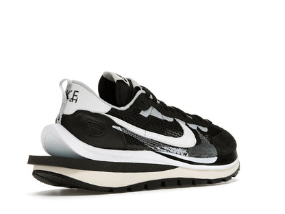 Nike Vaporwaffle sacai Black White