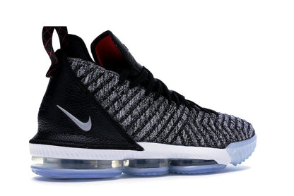 Nike LeBron 16 Oreo