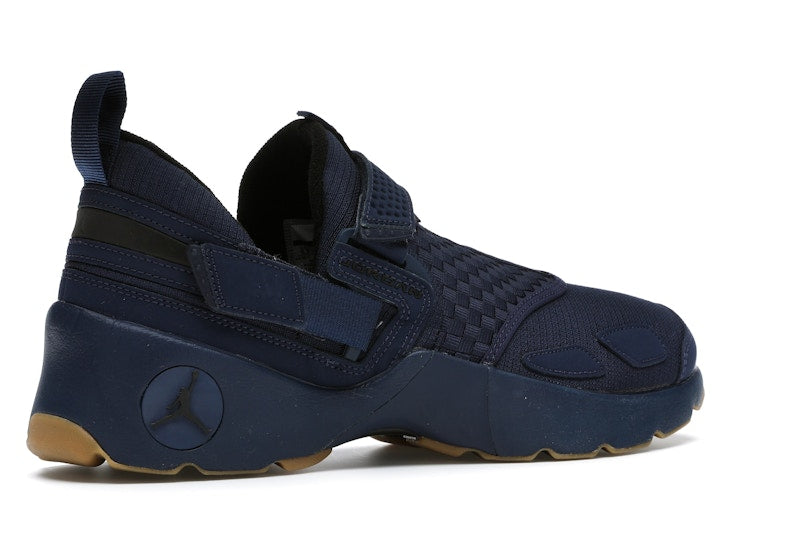 Jordan Trunner LX Navy Gum
