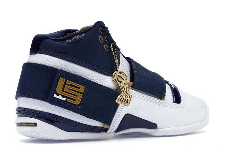 Nike LeBron Zoom Soldier 1 Think 16 25 Straight