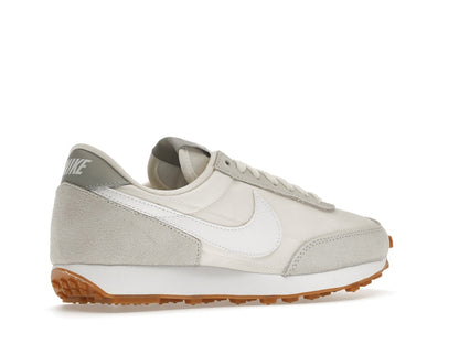 Nike Daybreak Pale Ivory Light Smoke Grey (Women's)