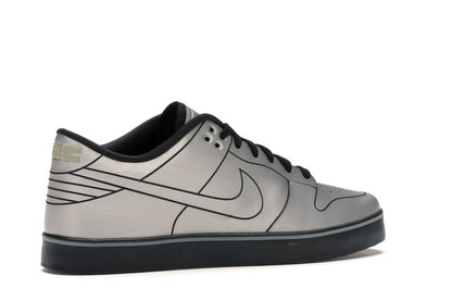 Nike Dunk Low 6.0 SE Delorean DMC-12
