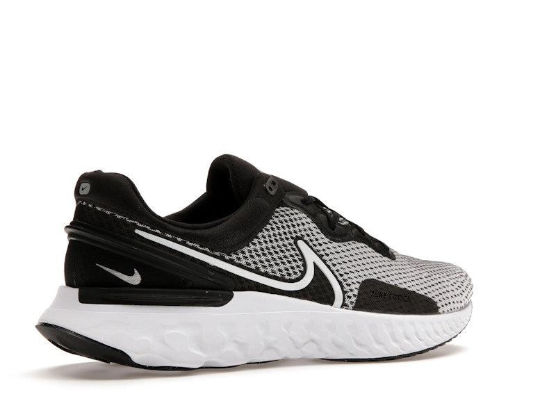 Nike React Miler 3 Black Metallic Silver