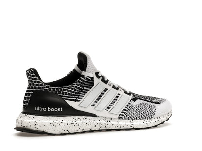 adidas Ultra Boost 5.0 DNA Cloud White Black
