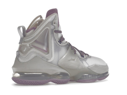 Nike LeBron 19 Strive For Greatness