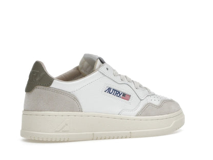 Autry Medalist Leather Low White Covert Green Beige (Women's)