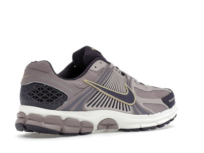 Nike Zoom Vomero 5 Platinum Violet