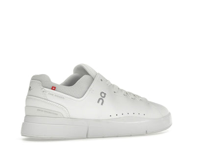 On The Roger Advantage All White (Women's)