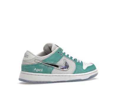 Nike SB Dunk Low April Skateboards (PS)