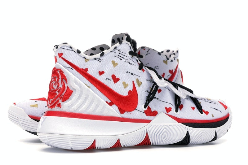 Nike Kyrie 5 Sneaker Room Mom White