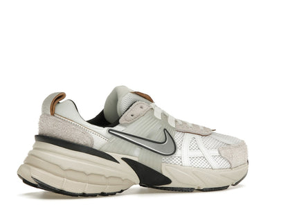 Nike V2K Run Summit White Light Orewood Brown (Women's)