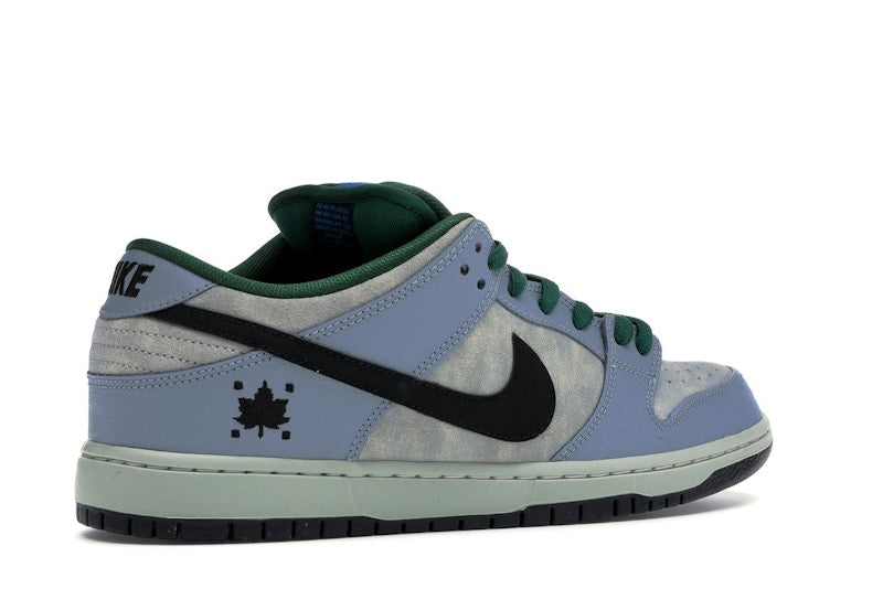 Nike SB Dunk Low Maple Leaf Central Park