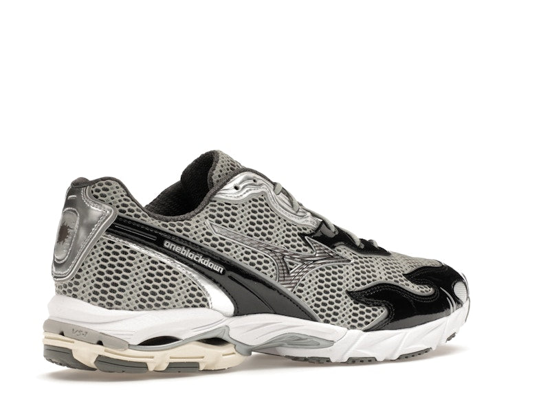Mizuno Wave Rider 10 Flame Wave One Block Down Onyx