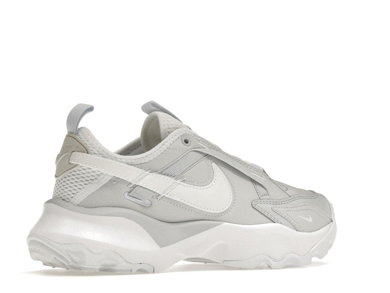 Nike TC 7900 Premium 2 Photon Dust Photon Dust Grey Fog White (Women's)