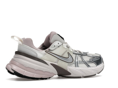 Nike V2K Run Platinum Tint Summit White Cave Stone Metallic Silver (Women's)