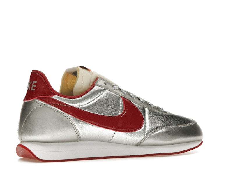 Nike Tailwind Night Track