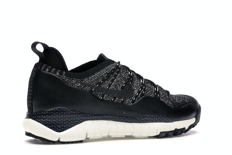 Nike Lupinek Flyknit Low Sail/Black-Anthracite