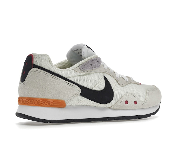 Nike Venture Runner Coconut Milk Light Curry (Women's)