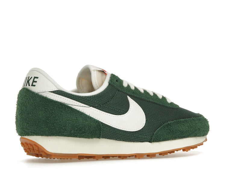 Nike Daybreak Vintage Fir (Women's)