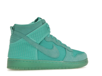 Nike Dunk CMFT Premium Light Retro
