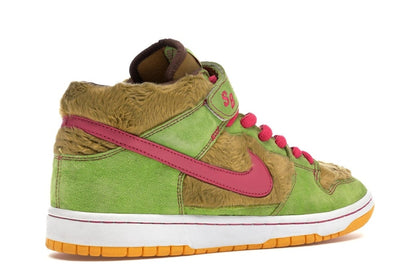 Nike SB Dunk Mid Mama Bear