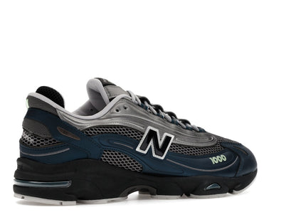 New Balance 1000 Deep Ocean