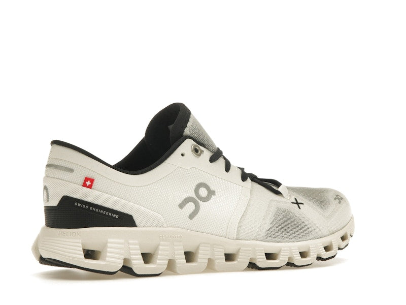On Running Cloud X 3 White Black (Women's)