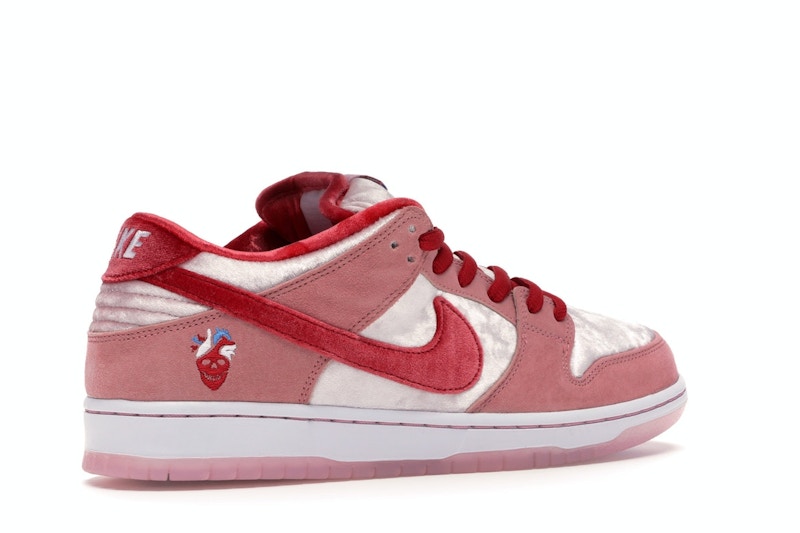 Nike SB Dunk Low StrangeLove Skateboards
