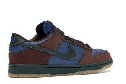 Nike SB Dunk Low Barf