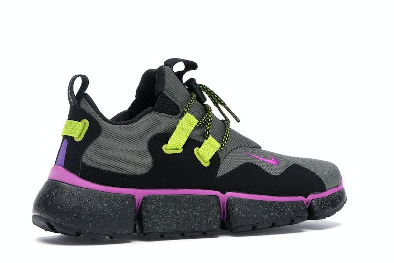 Nike Pocketknife River Rock