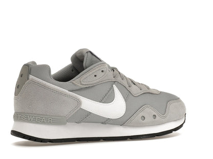 Nike Venture Runner Wide Light Smoke Grey