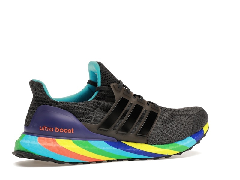 adidas Ultra Boost 5.0 DNA Pride Carbon