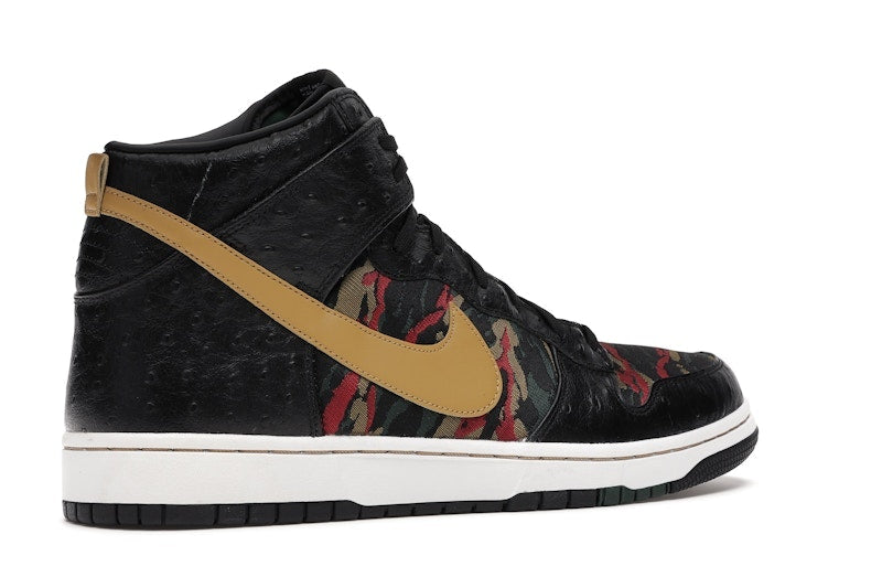 Nike Dunk CMFT Tiger Camo