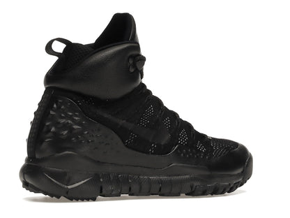 Nike Lupinek Flyknit Triple Black