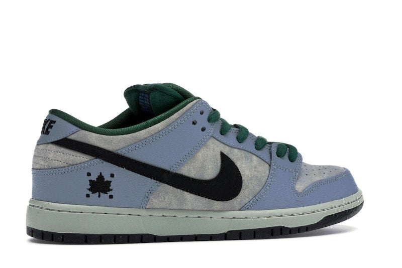 Nike SB Dunk Low Maple Leaf Central Park