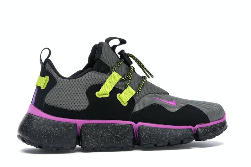 Nike Pocketknife River Rock