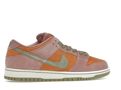 Nike SB Dunk Low Red Stardust