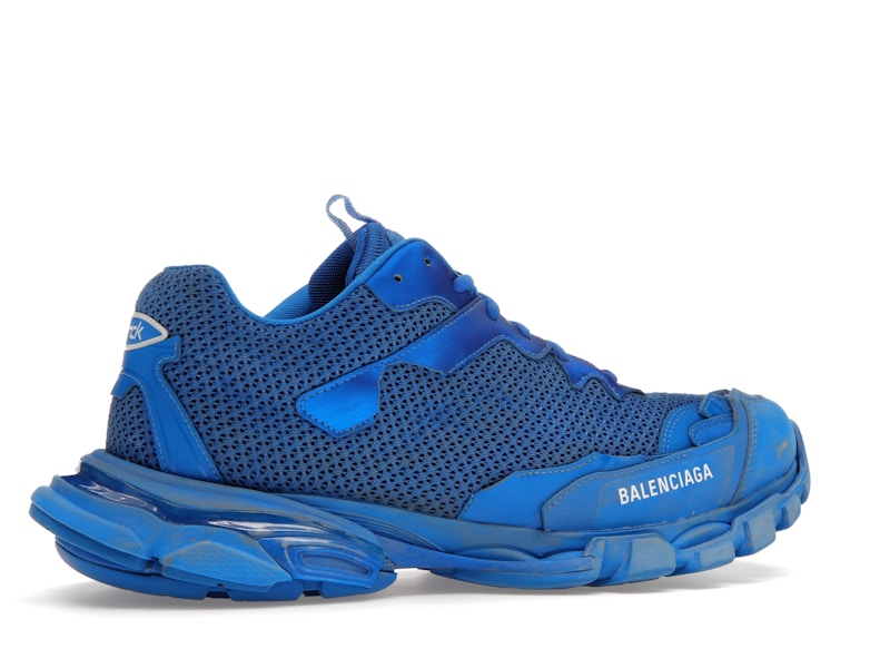 Track.3 Blue